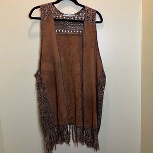 Woman’s faux shade and knit vest.Maurice’s.Brown color,fringe bottom, over sized